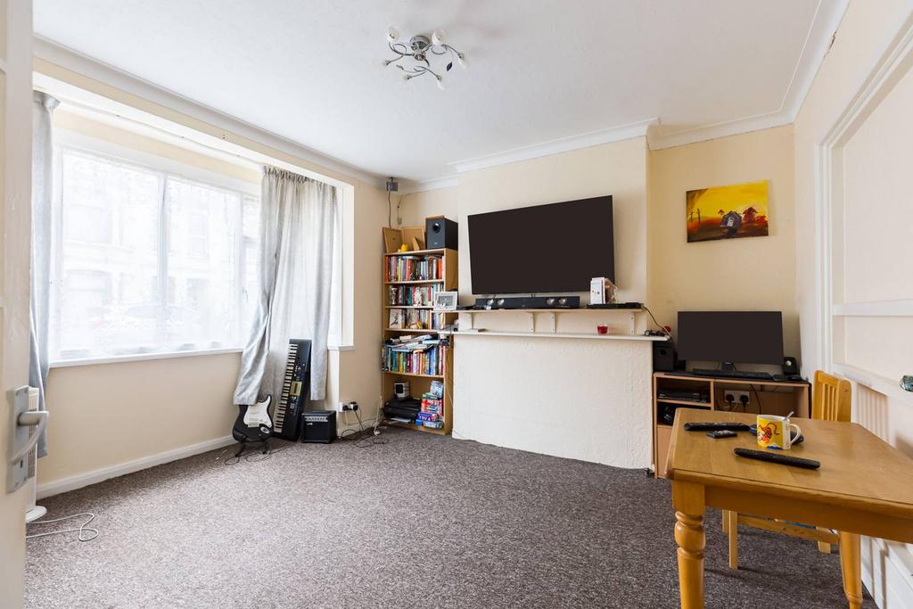 SKELTON ROAD, Forest Gate, London, E7 3 bed terraced house for sale £