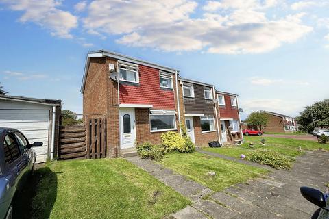 70 Calder Walk, Sunniside, Newcastle Upon Tyne, NE16 5XG