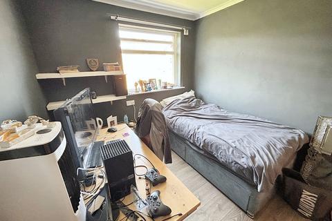 70 Calder Walk, Sunniside, Newcastle Upon Tyne, NE16 5XG