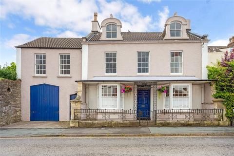 4 bedroom link detached house for sale, Gloucester Road, Thornbury, Bristol, Gloucestershire, BS35