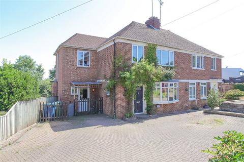 4 bedroom semi-detached house for sale, Hightown Road, Banbury