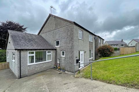 4 bedroom detached house for sale, Mor Awel Estate, Penygroes, Caernarfon, LL54