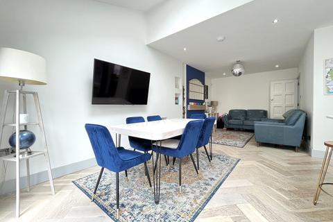 1b Johnson Road, Bromley, BR2 9SN