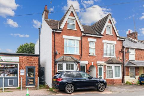 5 bedroom semi-detached house for sale, Townsend Road, Chesham, Buckinghamshire, HP5