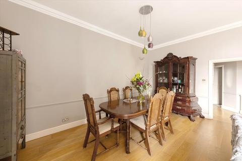3 bedroom flat to rent, Inverness Terrace, Bayswater, London, W2.