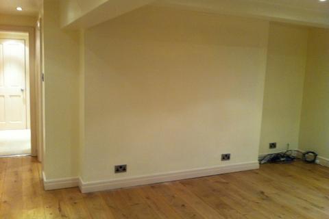 2 bedroom flat to rent, Elmsley Street, Steeton BD20