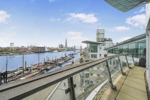 3 bedroom penthouse for sale, Cinnabar Wharf, Wapping, London E1W