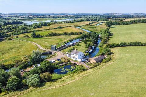 3 bedroom detached house for sale, Doddington Road, Wollaston, Wellingborough, Northamptonshire, NN29