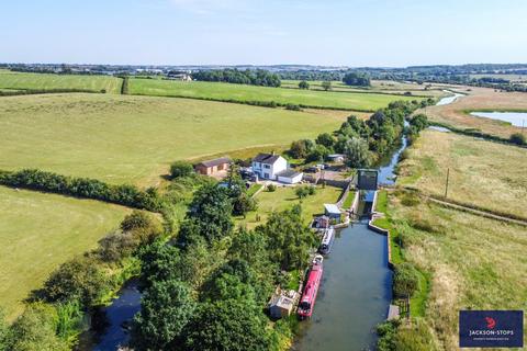 3 bedroom detached house for sale, Doddington Road, Wollaston, Wellingborough, Northamptonshire, NN29