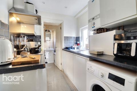 3 bedroom end of terrace house for sale, Penenden Street, Maidstone