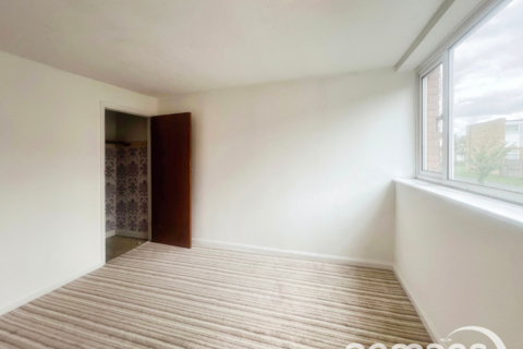 19 Avon Walk, Basingstoke, RG21 4DJ