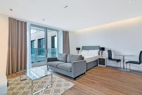 Studio to rent, Cashmere House, Leman Street, Aldgate, London, E1