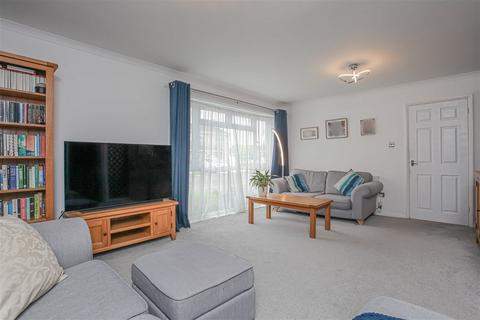 3 bedroom detached house for sale, Ashridge Close, Banbury