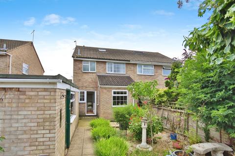 3 bedroom semi-detached house for sale, Hathersage Road, Hull, HU8 0EW