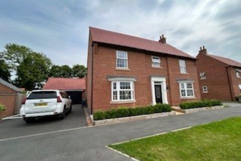 5 bedroom detached house to rent, Galloway Road, Drakelow DE15