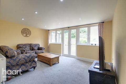 3 bedroom semi-detached bungalow for sale, Hixs Lane, Tydd St Mary