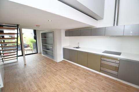 2 bedroom terraced house for sale, Ash Street, Salford, M6