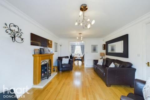 15 Brander Close, Balby, Doncaster, DN4 8TL