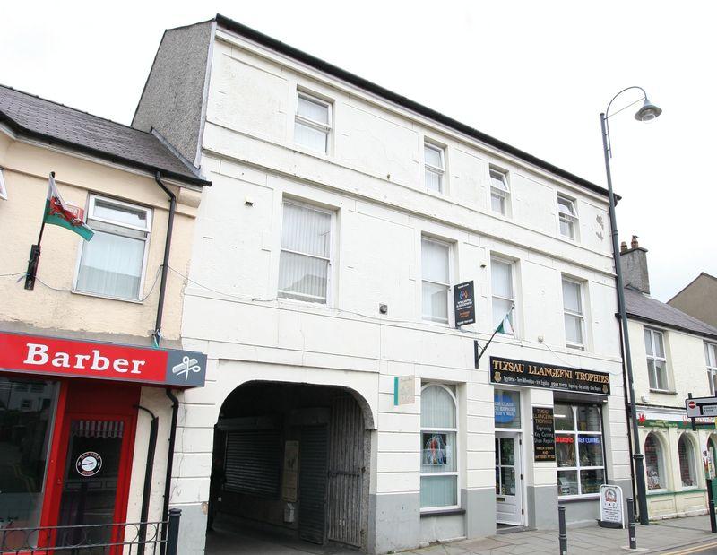 Llangefni, Anglesey 1 bed apartment £475 pcm (£110 pw)