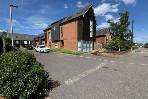 1 bedroom maisonette for sale, Faircross Court, Thatcham RG18