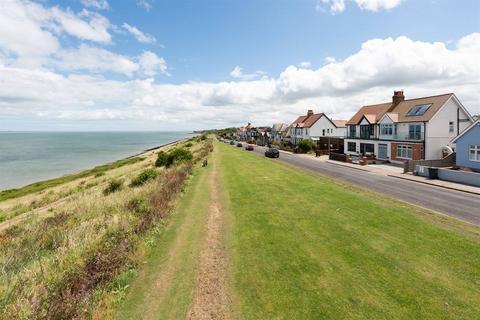 5 bedroom semi-detached house for sale, Beacon Hill, Herne Bay