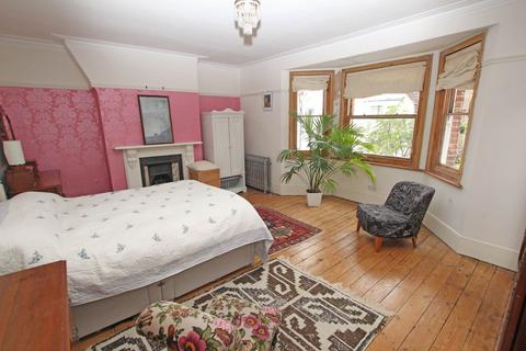 undefined, Bedford Grove, Eastbourne, BN21 2DU