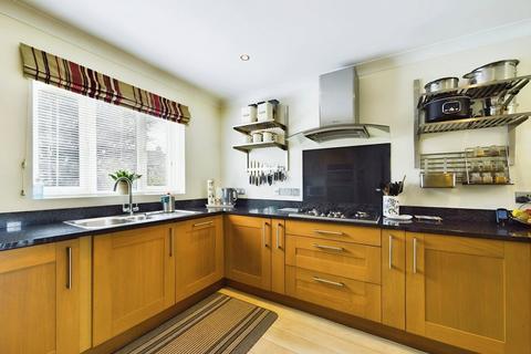 6 Westerley Close, Warsash, Southampton, SO31 9AX