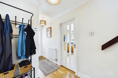 6 Westerley Close, Warsash, Southampton, SO31 9AX