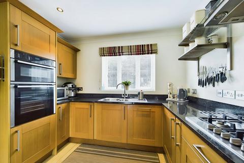 6 Westerley Close, Warsash, Southampton, SO31 9AX
