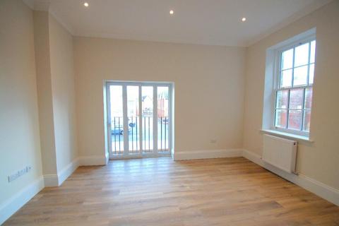 1 bedroom flat to rent, The Crescent, Bedford MK40