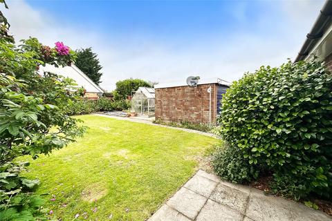 2 bedroom bungalow for sale, Highdown Drive, Littlehampton, West Sussex