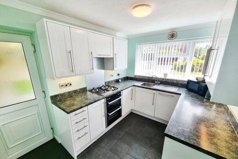 3 bedroom bungalow for sale, Firacre Road, Guildford GU12