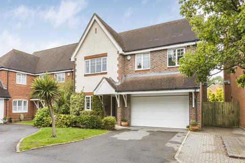 5 bedroom detached house for sale, Barley Mead, Cox Green