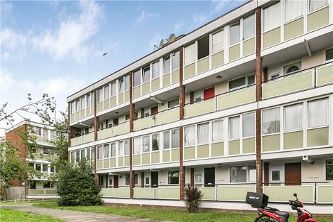 Alton Road, London, SW15