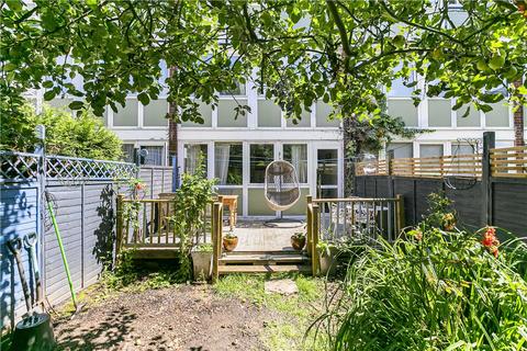 undefined, Alton Road, London, SW15