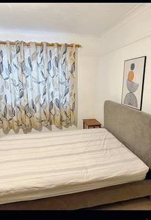 1 bedroom in a house share to rent, Sparrow Farm Drive, Feltham TW14