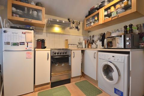 1 bedroom flat to rent, Greenhill Court Woolwich SE18