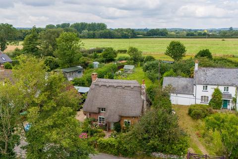 2 bedroom character property for sale, Bickton, Fordingbridge, SP6