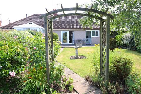3 bedroom semi-detached bungalow for sale, Waltham Road, Rayleigh, SS6