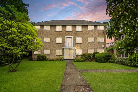 2 bedroom flat for sale, Dene Court, Mount Avenue, Ealing, London, W5
