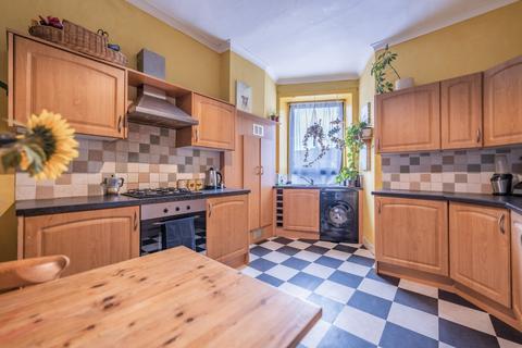 1 bedroom flat for sale, Coplaw Street, Flat 2/2, Govanhill, Glasgow, G42 7DE