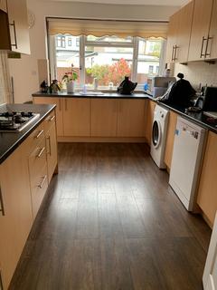 1 bedroom semi-detached house to rent, LONGWOOD GARDENS, CLAYHALL, BARKINGSIDE, IG5, IG4,IG6, IG2 IG5