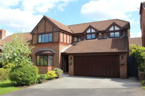 4 bedroom detached house to rent, Medway Close, Cheshire SK9