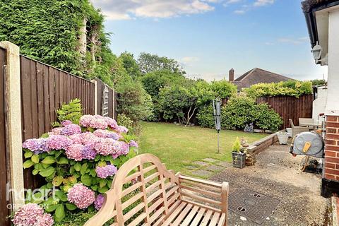 115 Charterhouse Road, Orpington, BR6 9EN