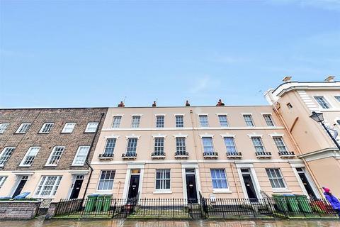 4 bedroom terraced house to rent, King William Walk, Greenwich, London, SE10