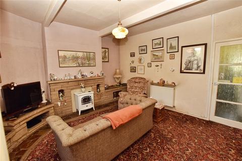 2 bedroom end of terrace house for sale, Sheffield Road, Glossop, Derbyshire, SK13