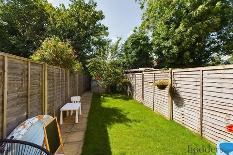 2 bedroom terraced house for sale, Highcross Place, Chertsey, Surrey, KT16