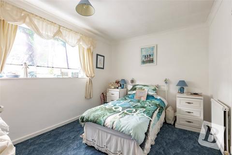 11 Ardleigh, Basildon, SS16 5RA