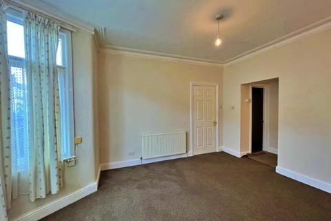 1 bedroom ground floor flat to rent, South Avenue, Southend On Sea SS2