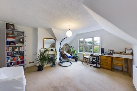1 bedroom apartment for sale, Cheriton Road, Folkestone